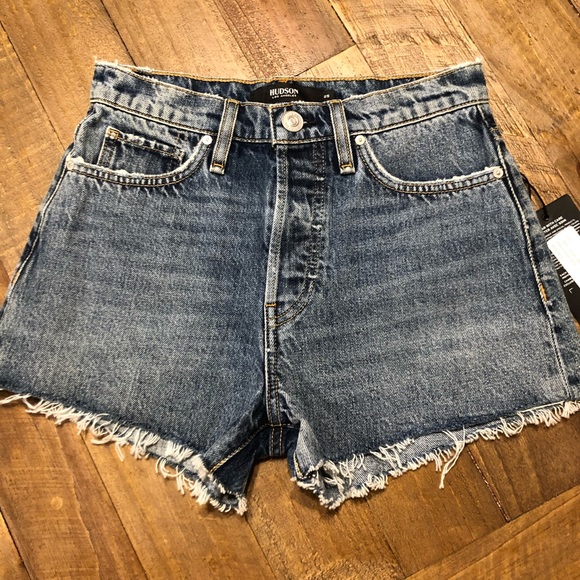 Hudson Jeans | Cara High Waist Cutoff Denim Shorts - Picture 3 of 5